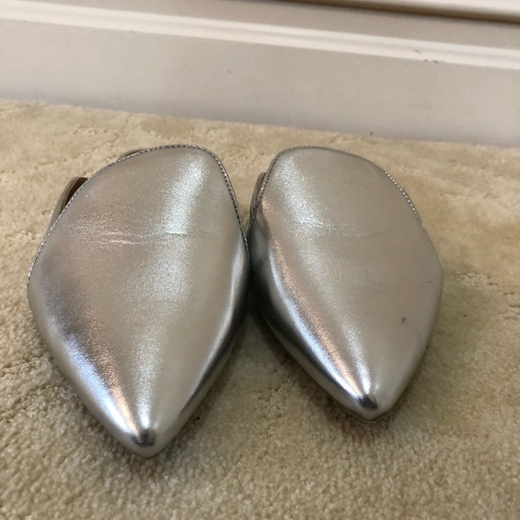 Slippers - Picture 3 of 5